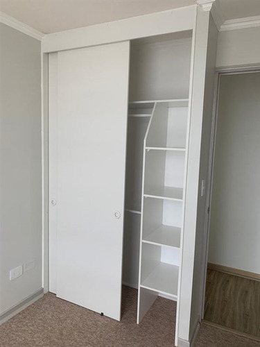 Primer Piso, Disponible Para Arriendo, Con Gc Incluido.