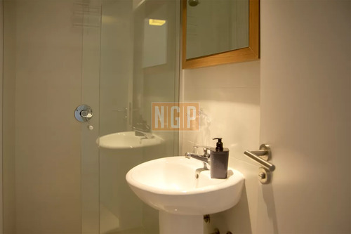 Apartamento En Venta En Torre Esmeralda De 3 Dormitorios , En Punta Del Este