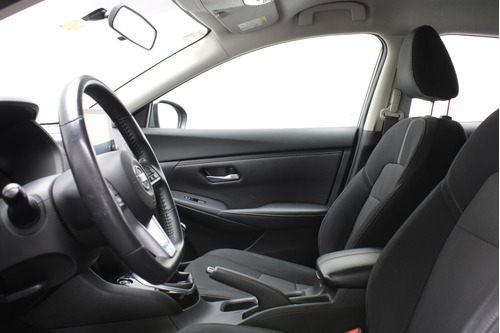 Nissan Sentra 2.0 Advance Mt