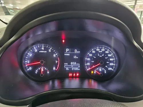Kia Rio 1.6 Lx Sedan At