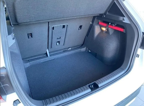 Imagen 15 de 21 de Volkswagen Taos 1.4 250 Tsi Highline #36