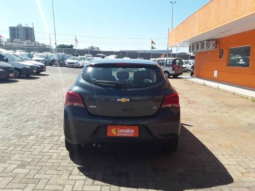 Imagem 2 de 9 de Chevrolet Onix 1.0 Mpfi Lt 8v Flex 4p Manual