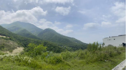 Terreno En Venta En La Herradura En Carretera Nacional Monterrey