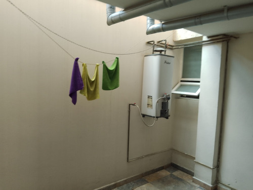 Renta Exclusivo Departamento, Amplio, Cómodo, Bien Ubicado Y De Lujo, Con Terraza, 3 Recámaras Con Closet Y Baño Cada Una, Solo 3 Unidades, Tercer Nivel Premium, Renta Ejecutiva, Cocina Integral.