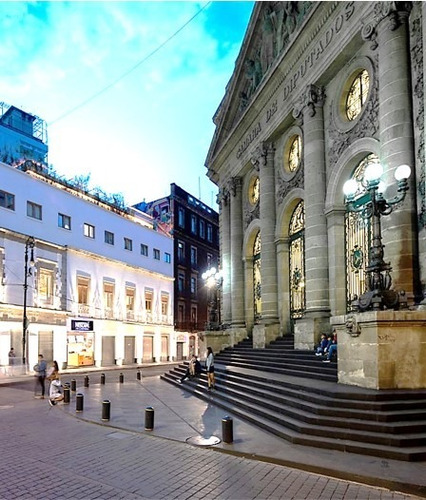 Imagen 1 de 7 de Excelnte Local Comercial En Centro Historico Cdmx