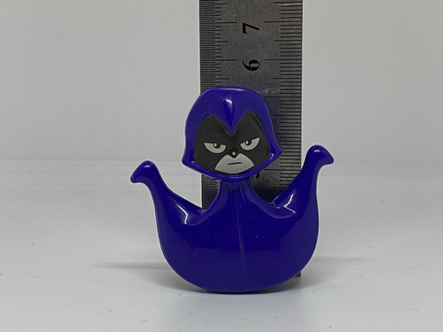 Figura Mini Raven Capucha Levantada Jóvenes Titanes