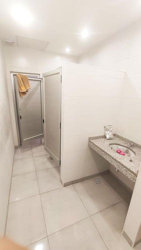 Imagen 10 de 13 de Increible Local Comercial - 358 M2 Cubiertos - Baño D Y C - Financiacion - Fray Luis Beltran