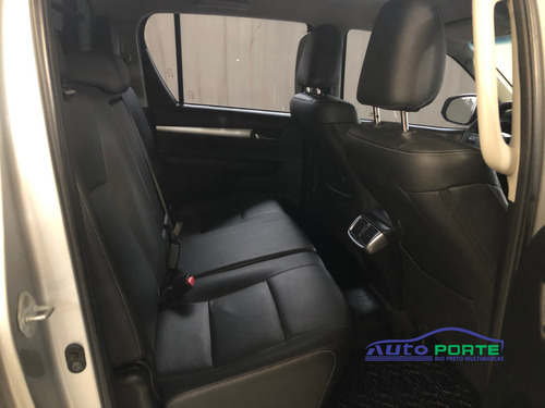 Toyota Hilux HILUX CD SRV 4X2 2.7 FLEX 16V AUT.