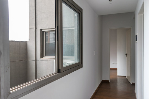 Venta Depto. 2 Amb Colegiales C/balcon, Escritorio