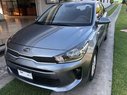 Imagen 3 de 13 de Kia Kia Rio Hb 2018 5p Hb Lx, Ta6, Ve, F. Niebla, Ra-15
