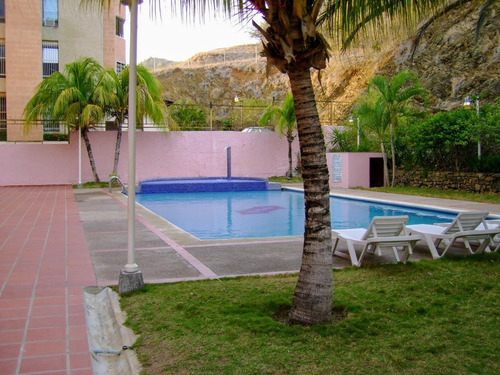 Imagen 2 de 14 de Lindo Apartamento Cerca De Playas Y Centros Comerciales Inf:04166069021