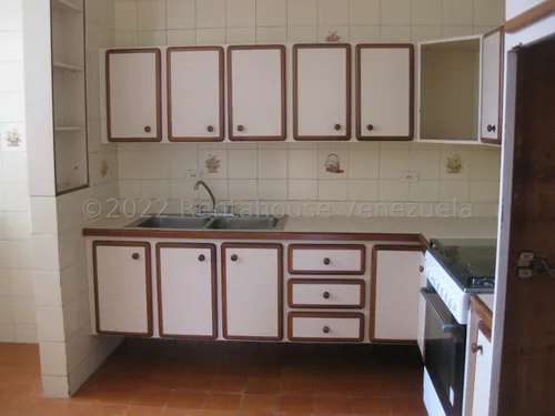 Apartamento En Venta La Urbina