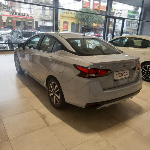 Nissan Versa 1.6 Sr Cvt