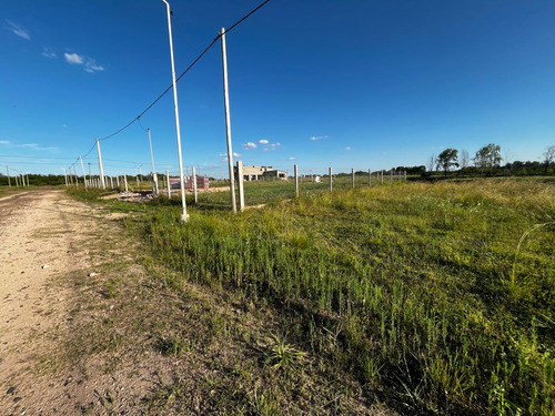 Vendo Terreno De 900 M2 En Concepción Del Uruguay, Entre Ríos.