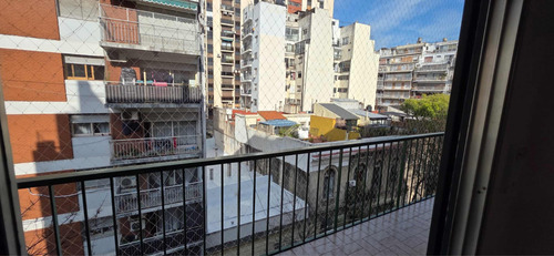 3 Ambientes Al Frente A Metros De Acoyte Y Rivadavia