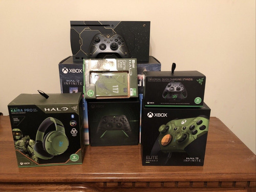 Imagen 2 de 4 de Microsoft Xbox Series X Halo Infinite Limited Edition Bundle