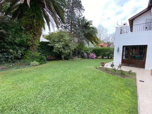 Casa En Venta En La Lucila, Vicente López, G.b.a. Zona Norte