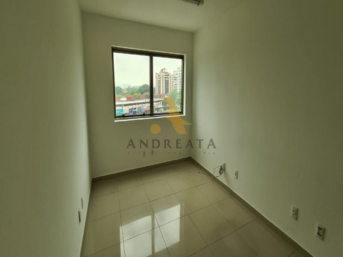 Imagem 4 de 21 de Barra Da Tijuca - Av. Das Americas - Condominio Sunplaza - Maravilhoso Conjunto De 2 Salas Com 40m² - Loc5460m - 68779160