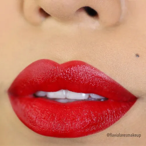 Labial Signature Rouge 012