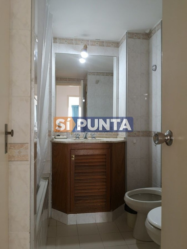 Imagen 14 de 28 de Apartamento En Alquiler - Playa Mansa