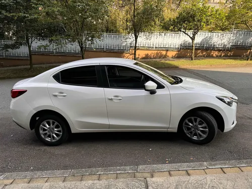 Mazda 2 1.5 Prime Sedan