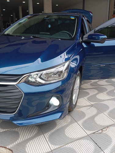 Chevrolet Onix plus 1.0 Lt Turbo 4p
