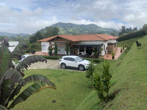 Casa Campestre En Venta La Ceja (t)