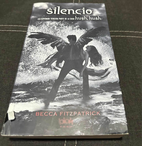 Set 3 Libros: Silencio (hush, Hush)- Cállate Niña - Traición (Usado)