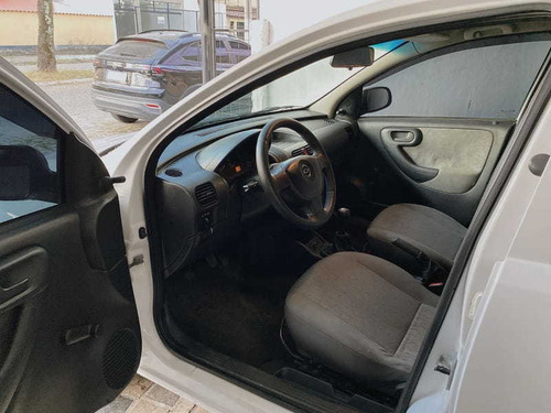 Imagem 4 de 14 de Chevrolet Corsa Sedan Maxx 1.0 8v 4p 2007