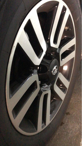 Vendo Centro De Rin Toyota 4 Runner 2014-2017 Nuevos