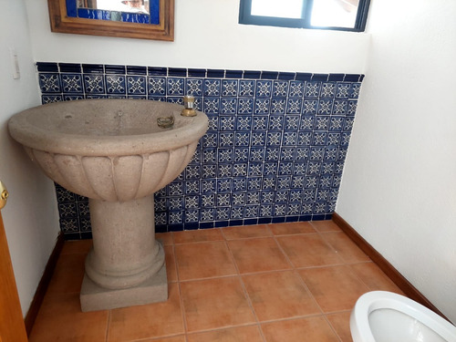 A 10 Min De Los Arcos Privada Exclusiva De Casas De Autor, Estilo Mexicano Moderno 3 Rec Con Baño Y Vestidor Espacios Amplios Y Jardin Trasero