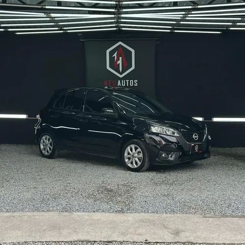 Nissan March 1.6 Advance