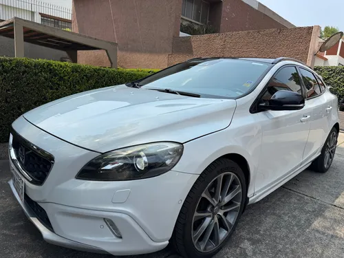 Volvo V40 2.0 Inspirion Awd T5 Cross Country At