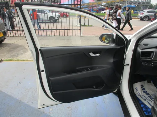Kia Stonic Vibrant Hybrid 1000 Turbo Mt Aa