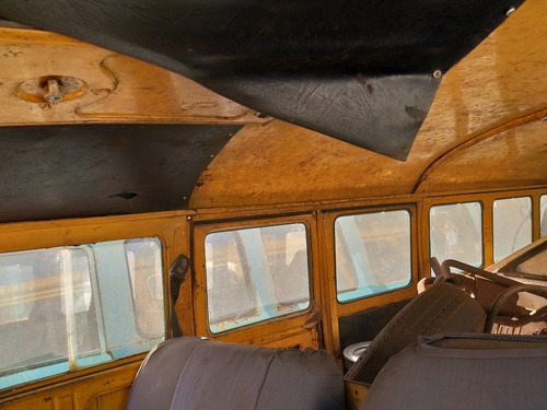 Imagem 6 de 11 de Volkswagen Kombi Corujinha 1974 Excelente Estrutura Samba