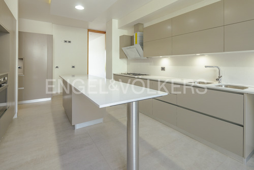 Mediterránea Nueva En Condominio, La Dehesa Central