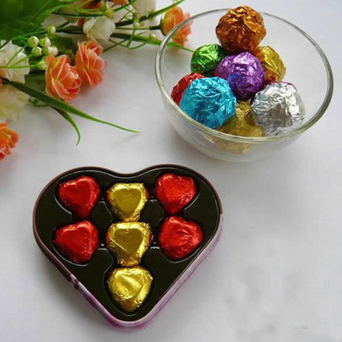 Envolturas Cuadradas De Del Lolly Del Chocolate Del Rojo