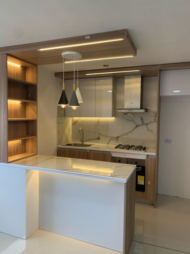 Xv, Venta Hermoso Apartamento A Estrenar, Edifio Santa Rita, Sector Los Kiosko.