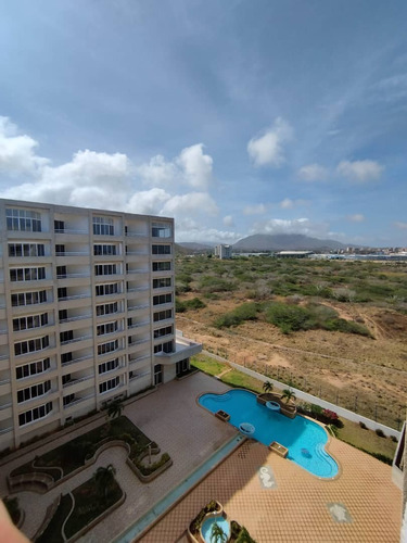 Apartamento En Edif Casa Blanca, Campos De Golf, Costa Azul 