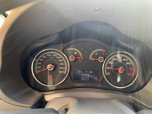 Imagem 10 de 10 de Fiat Palio Attractive Evo 1.4 Flex Mec. 2016
