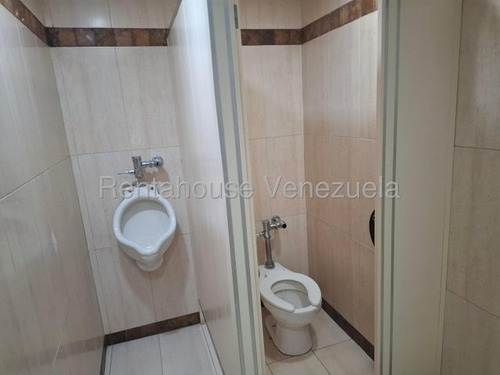 Oficina En Alquiler, Chacao, Mls #25-18859