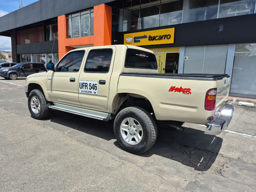 Toyota Hilux 2.4l