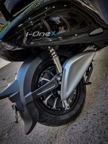 Kymco Scooter Electrico I-onex Con Reversa Urquiza Motos