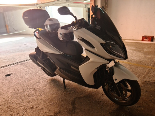 Imagen 2 de 6 de Kymco 300cc Xct