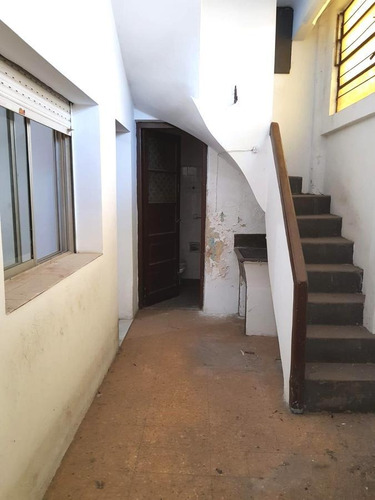 Imagen 6 de 7 de Tipo Casa De 3 Ambientes Al Frente Con Terraza