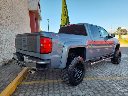 Imagen 9 de 11 de Chevrolet Cheyenne 2014 5.3 2500 Crew Cab Lt 4x4 Mt