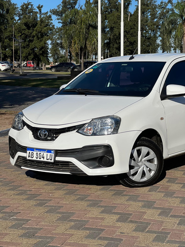Toyota Etios 1.5 Xs