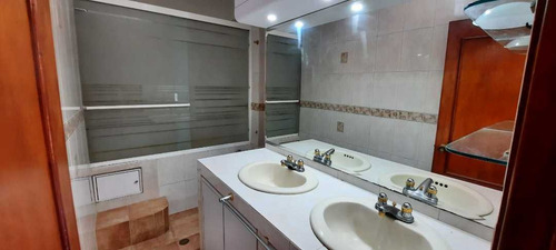 Imagen 13 de 21 de Vendo Casa 320m2 4h/3b/2p Santa Ines 4924