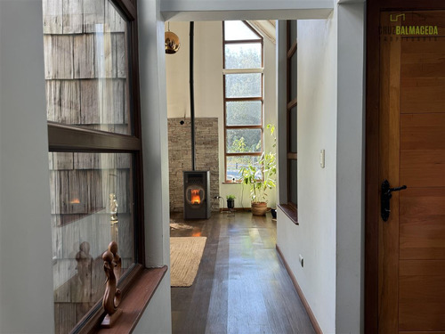 Casa En Venta De 5 Dorm. Parque Ivian En Puerto Varas