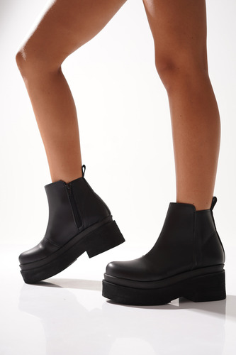 Botas De Mujer Cuero Eco Calabria Plataforma Araquina